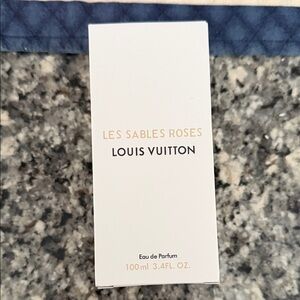 Louis Vuitton Les Sables Roses Perfume Box - White and Gold